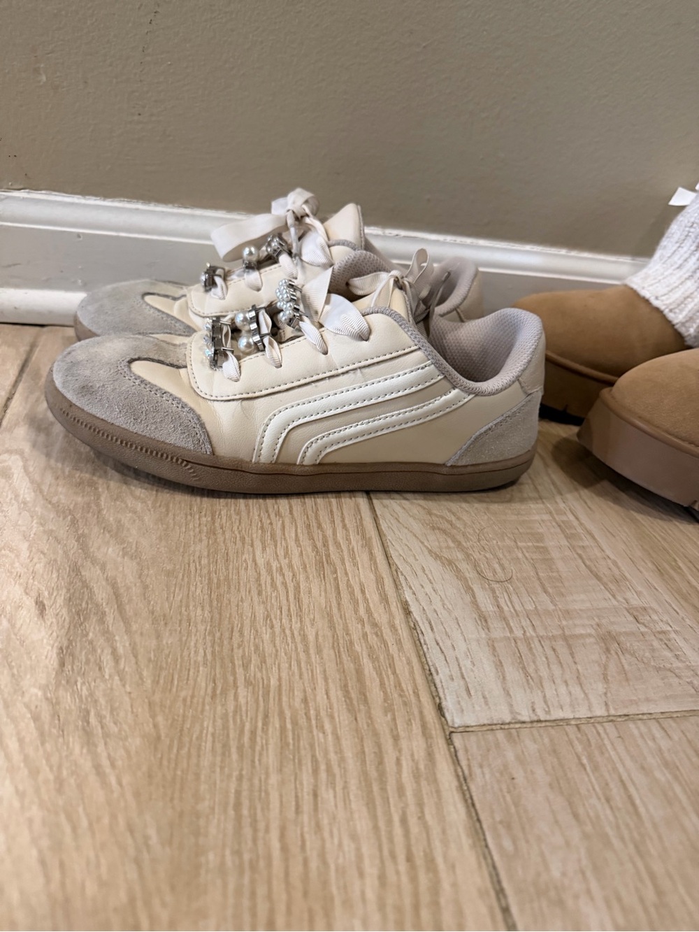 Sneakers